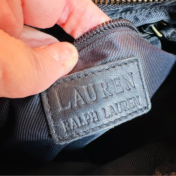 VINTAGE LAUREN RALPH LAUREN BLACK LEATHER RARE CROSSBODY BAG GREAT CONDITION - Picture 3 of 10